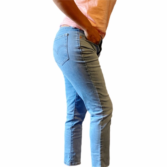 Levi's Boyfriend Jeans - Picture 5 of 13